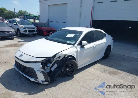 2025 Toyota Camry Xse из США, поврежденный, VIN 4T1DAACK5SU145110